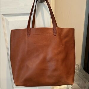 Madewell Transport Tote. Used only a few times.